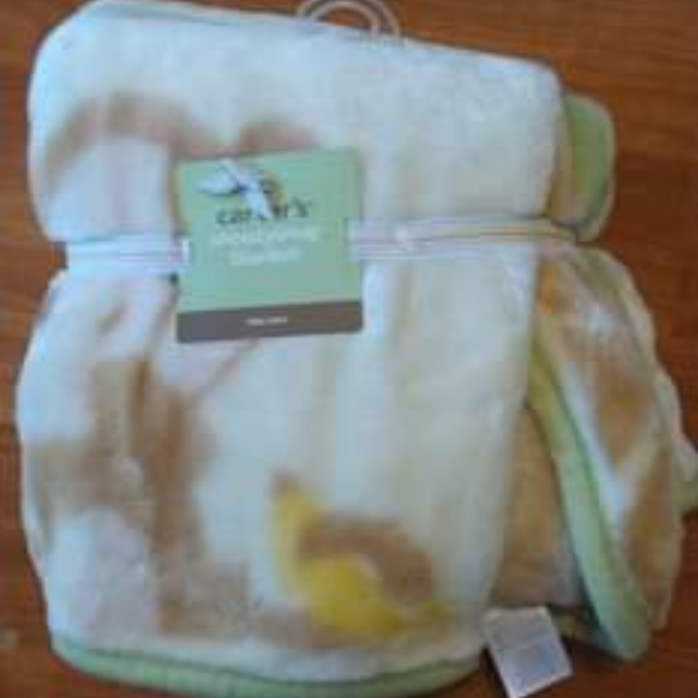 NEW Carter's baby blanket